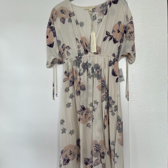 Lovestitch White Floral Maxi Dress, Boho, Size Small, V-Neck, Lightweight,  NWT - Picture 1 of 10